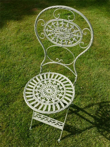 Pistacchio Green Metal Garden Chair