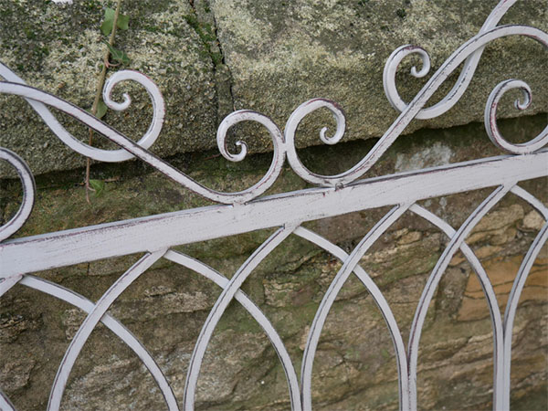 Antique Grey Iron / Fir Wood Garden Bench - Close up image showing the pattern on the back of the benchin antique grey painted iron