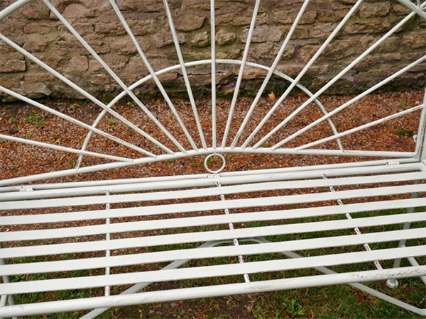 Pistachio Green Sunrise Metal Garden Bench - Close up image of the central part of the bench
