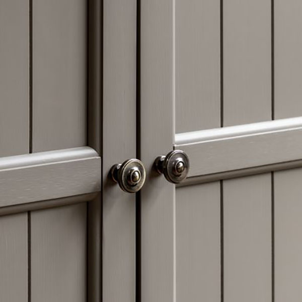 Harvest Direct Harrow Contemporary Prairie Painted / Oak 2 Door Cupboard -Close up image showing the door handles & paint finish