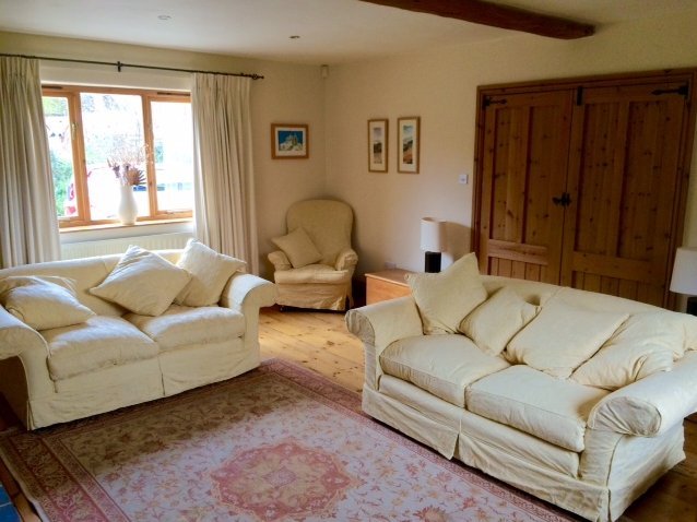 Replacement Natural Jacobean Flower covers on Tetrad Alicia Sofas