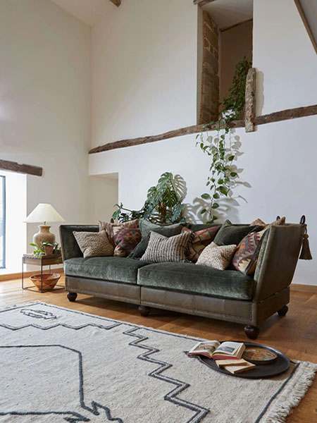Tetrad Warwick Grand Knole Sofa