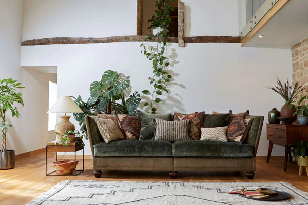 Tetrad Warwick Grand Knole Sofa
